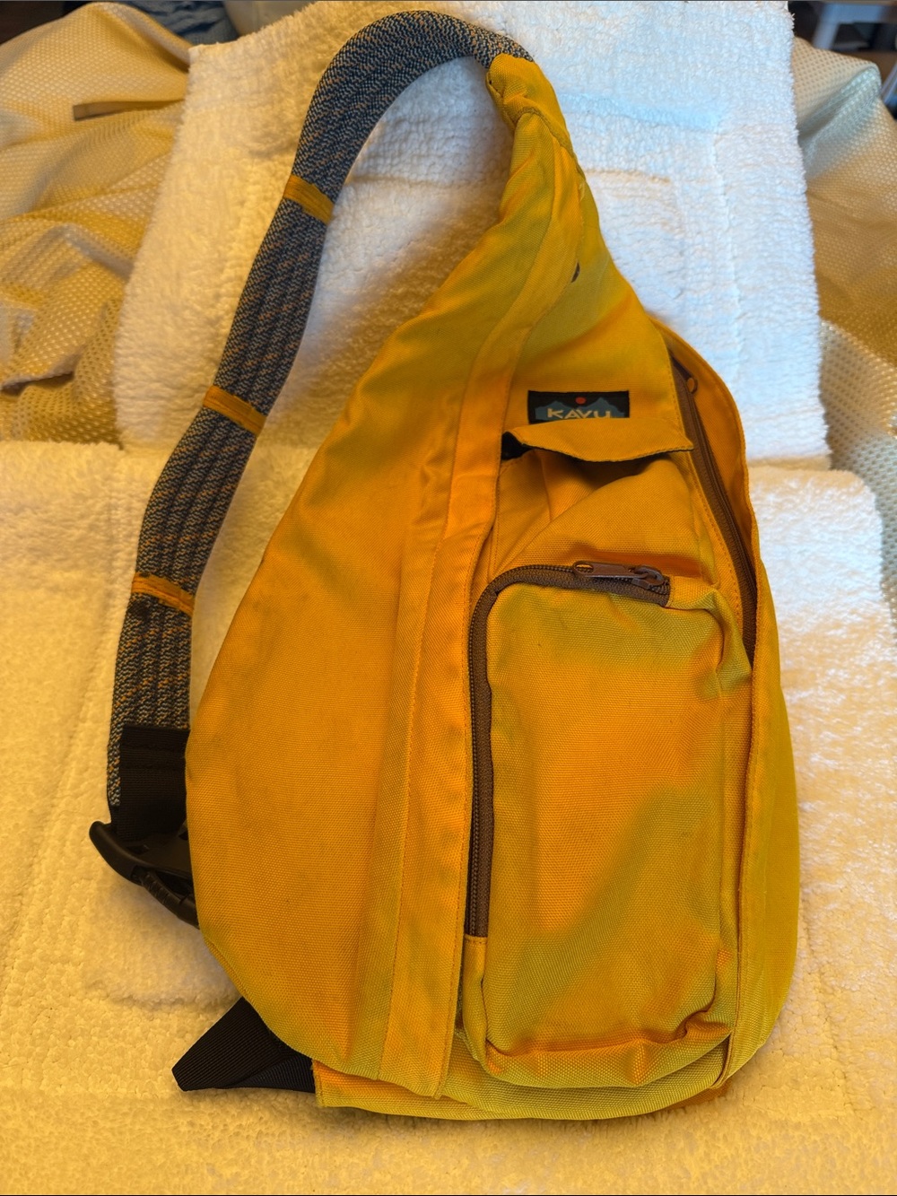 Kavu Rope Sling Bag
Yellow